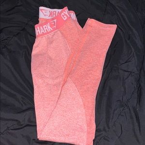 Gym shark leggings!